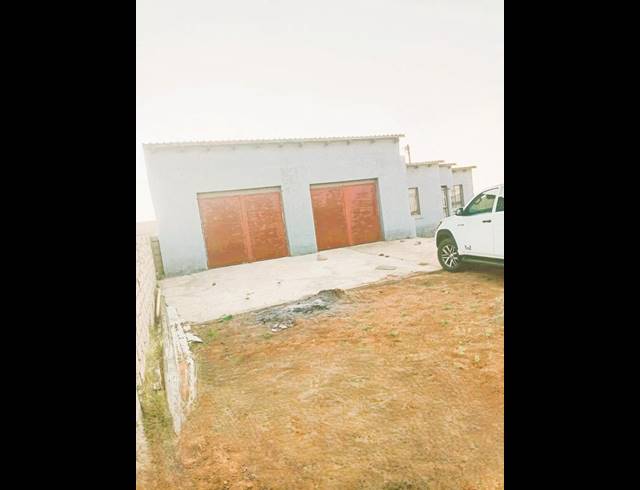 2 BEDROOM HOUSE FOR SALE IN MANKWENG